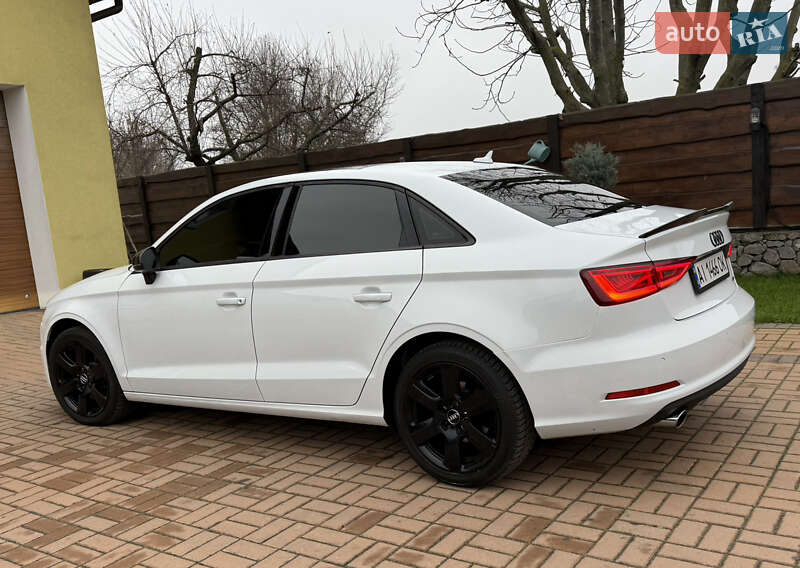 Седан Audi A3 2015 в Киеве
