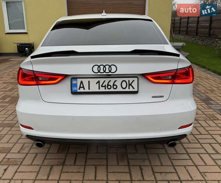 Седан Audi A3 2015 в Киеве