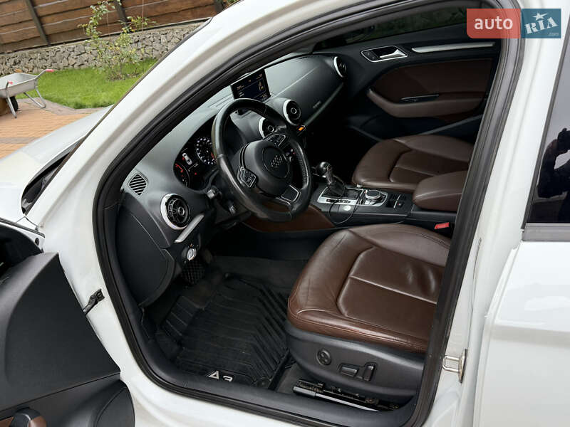 Седан Audi A3 2015 в Киеве