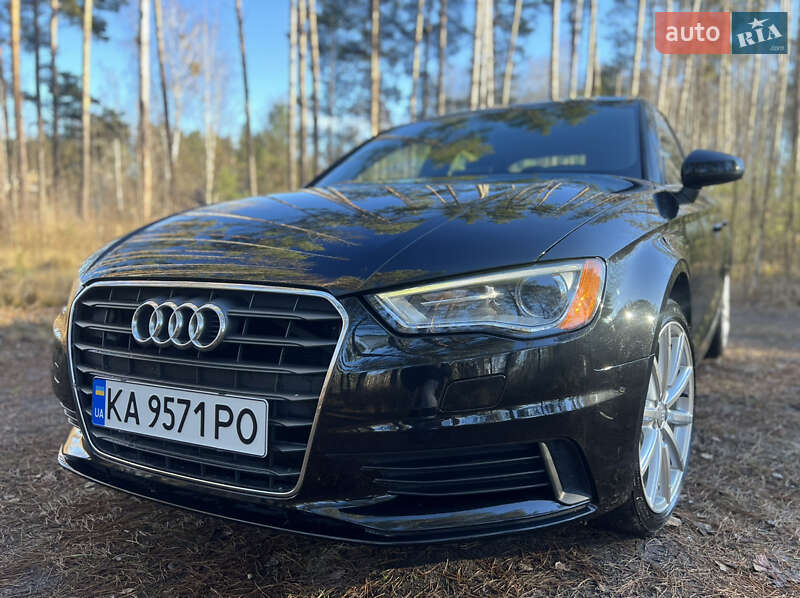 Седан Audi A3 2014 в Киеве