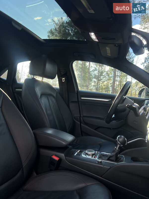 Седан Audi A3 2014 в Киеве