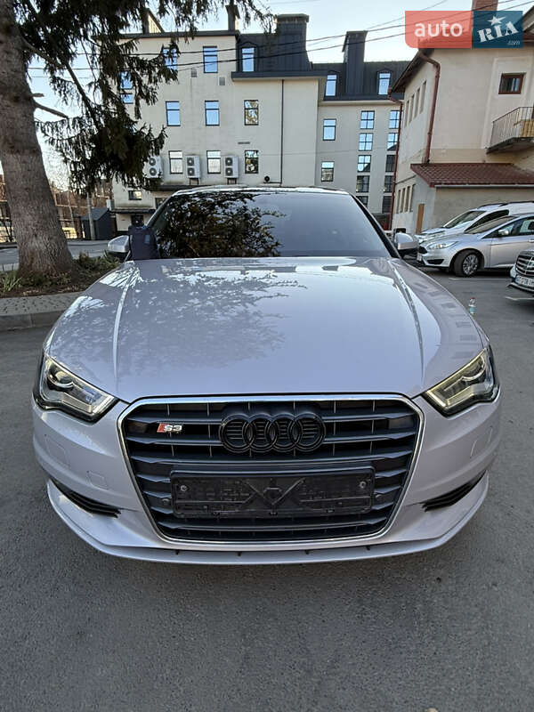 Седан Audi A3 2013 в Ивано-Франковске