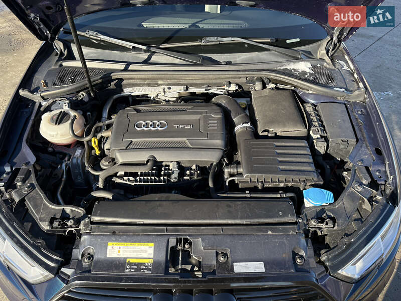 Седан Audi A3 2016 в Коростене