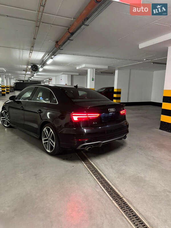 Седан Audi A3 2018 в Виннице