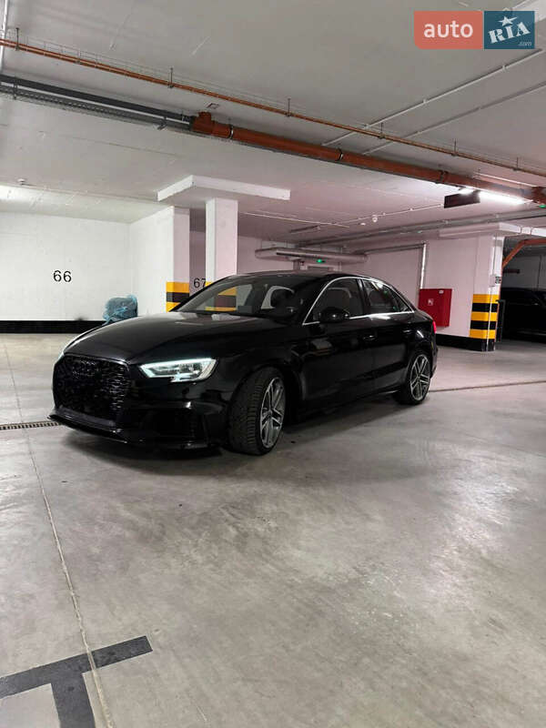 Седан Audi A3 2018 в Виннице