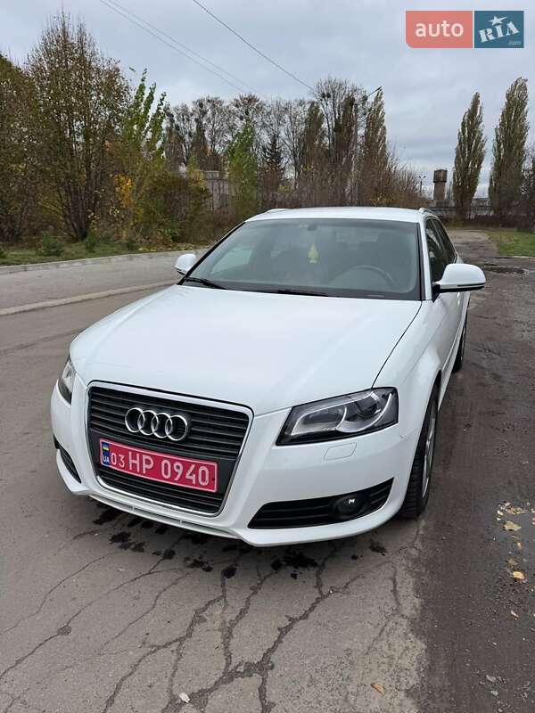 Хэтчбек Audi A3 2008 в Ромнах фото Хэтчбек Audi A3 2008 в Ромнах