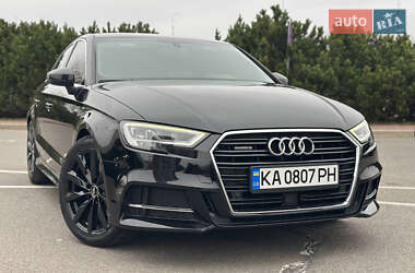 Седан Audi A3 2019 в Киеве