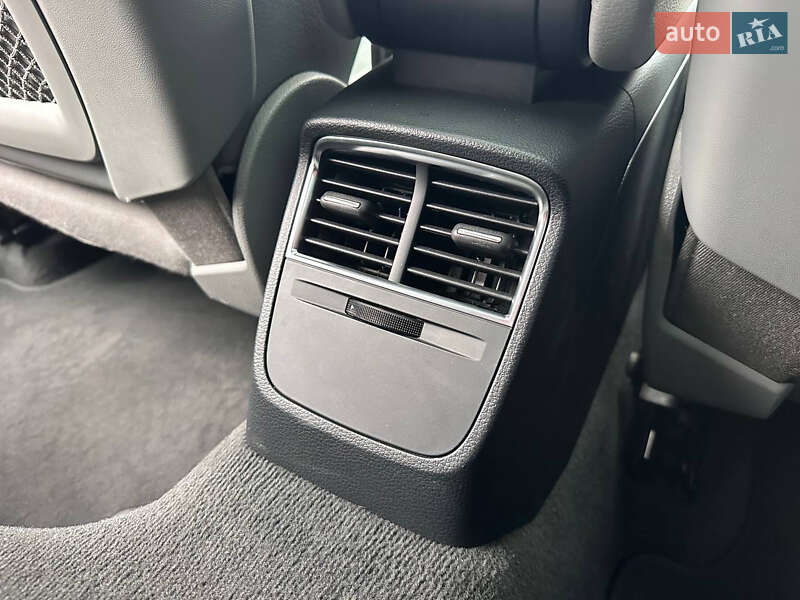 Седан Audi A3 2019 в Киеве