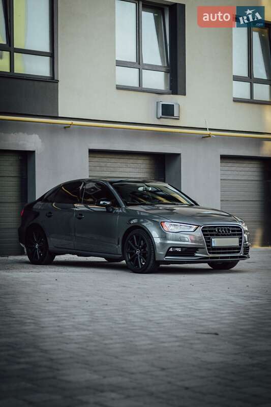 Седан Audi A3 2014 в Ивано-Франковске
