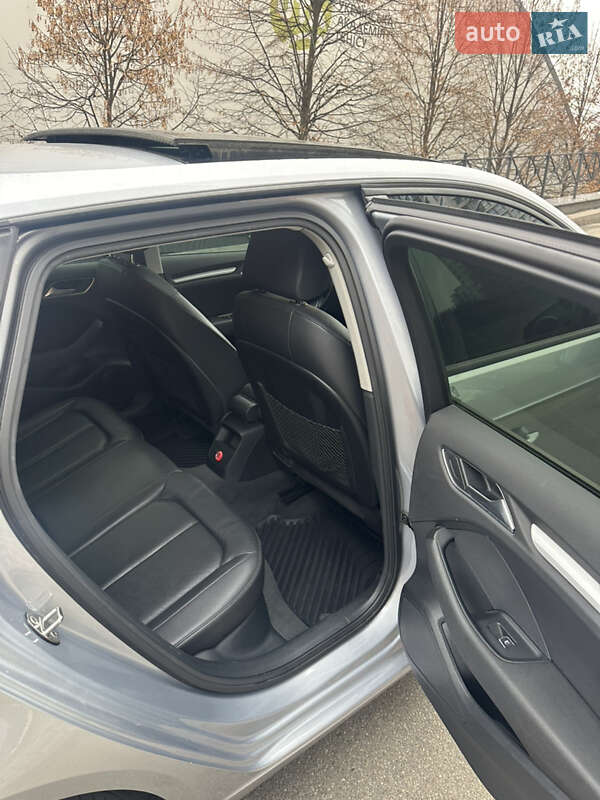 Хэтчбек Audi A3 2015 в Киеве