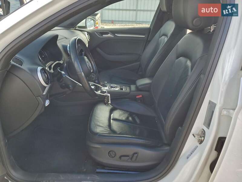 Седан Audi A3 2017 в Львове