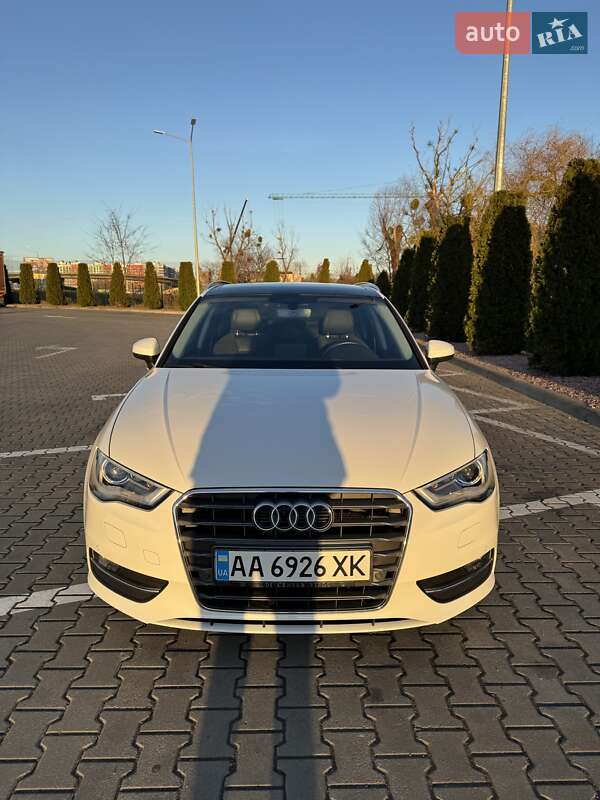 Хэтчбек Audi A3 2016 в Киеве