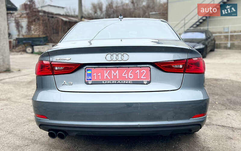 Седан Audi A3 2015 в Киеве