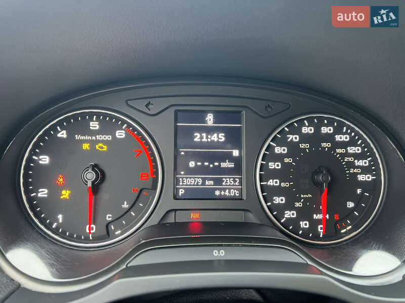 Седан Audi A3 2015 в Киеве