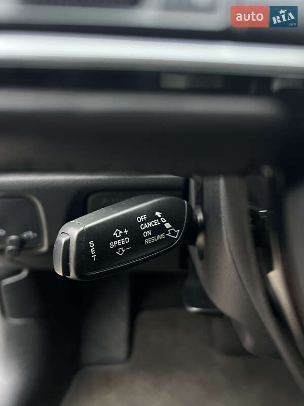 Седан Audi A3 2015 в Киеве