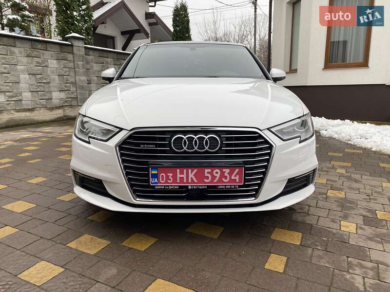 Хэтчбек Audi A3 2017 в Ровно фото 3 Хэтчбек Audi A3 2017 в Ровно