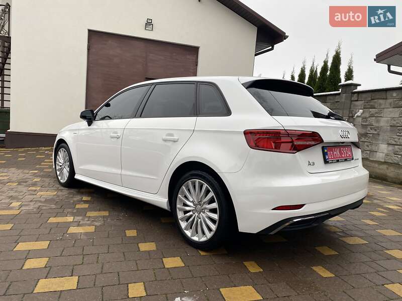 Хэтчбек Audi A3 2017 в Ровно фото 10 Хэтчбек Audi A3 2017 в Ровно