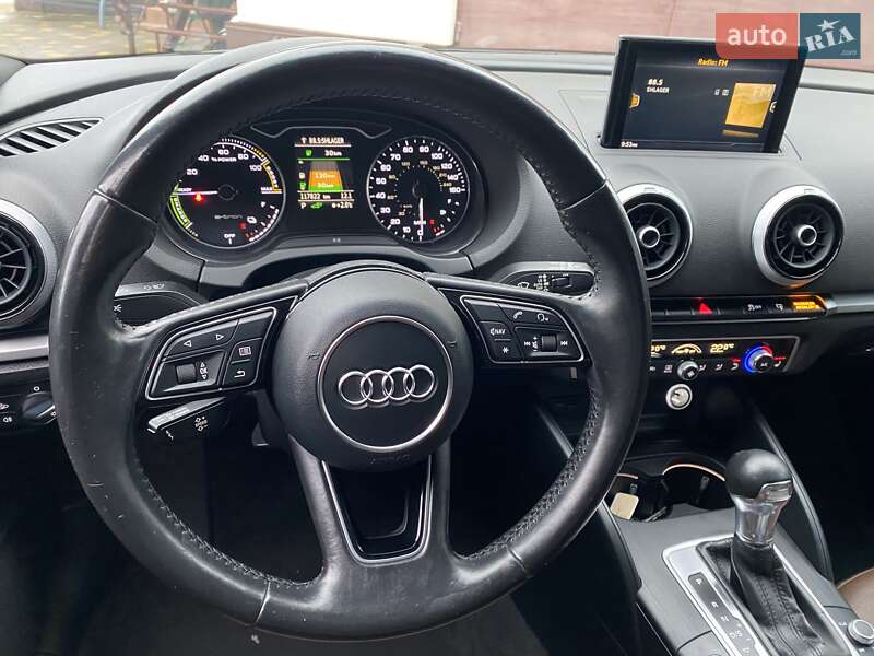 Хэтчбек Audi A3 2017 в Ровно фото 25 Хэтчбек Audi A3 2017 в Ровно