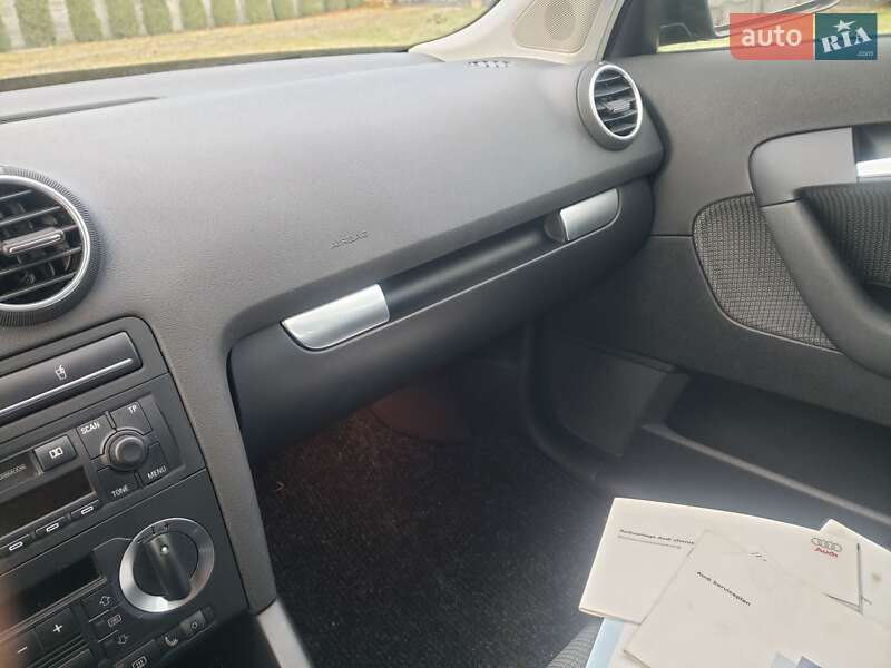 Хэтчбек Audi A3 2006 в Новояворовске