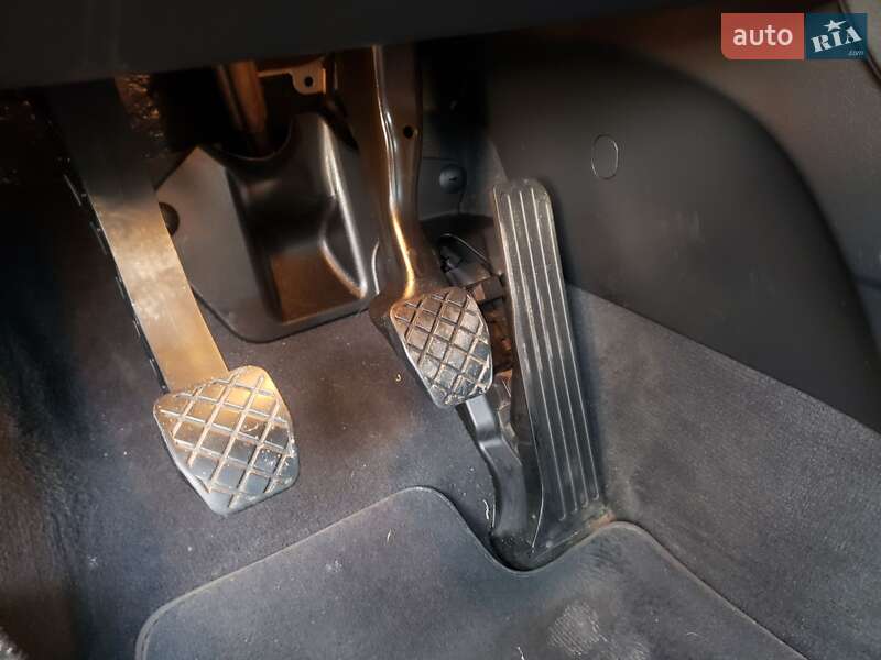 Хэтчбек Audi A3 2006 в Новояворовске