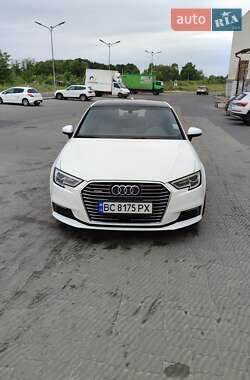 Хэтчбек Audi A3 2016 в Львове