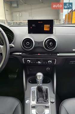 Хэтчбек Audi A3 2016 в Львове