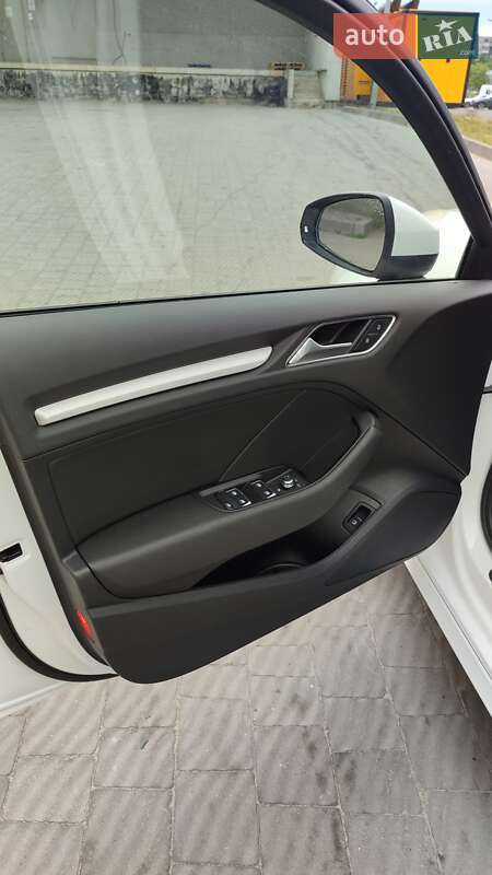 Хэтчбек Audi A3 2016 в Львове фото 26 Хэтчбек Audi A3 2016 в Львове