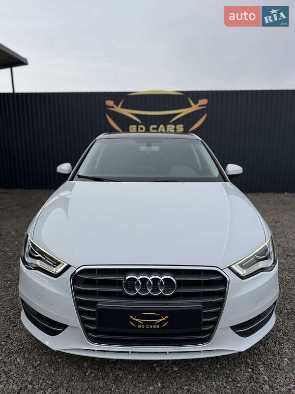 Хэтчбек Audi A3 2015 в Мукачево