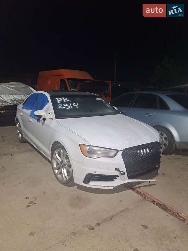 Седан Audi A3 2014 в Киеве