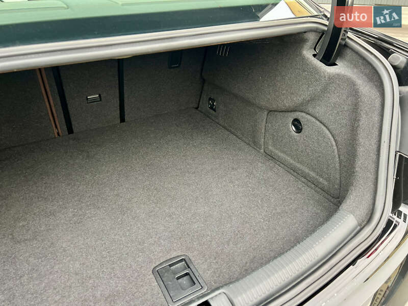 Седан Audi A3 2017 в Киеве фото 57 Седан Audi A3 2017 в Киеве