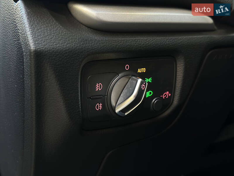 Седан Audi A3 2015 в Киеве