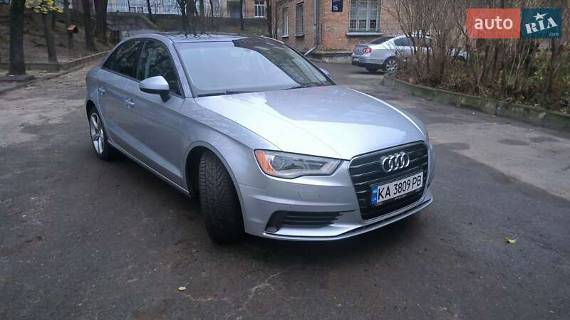 Седан Audi A3 2015 в Киеве