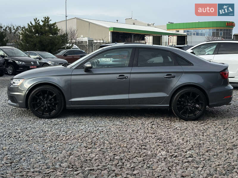 Седан Audi A3 2014 в Львове