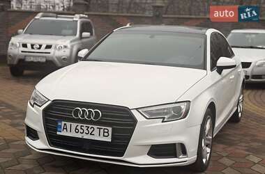Седан Audi A3 2017 в Киеве