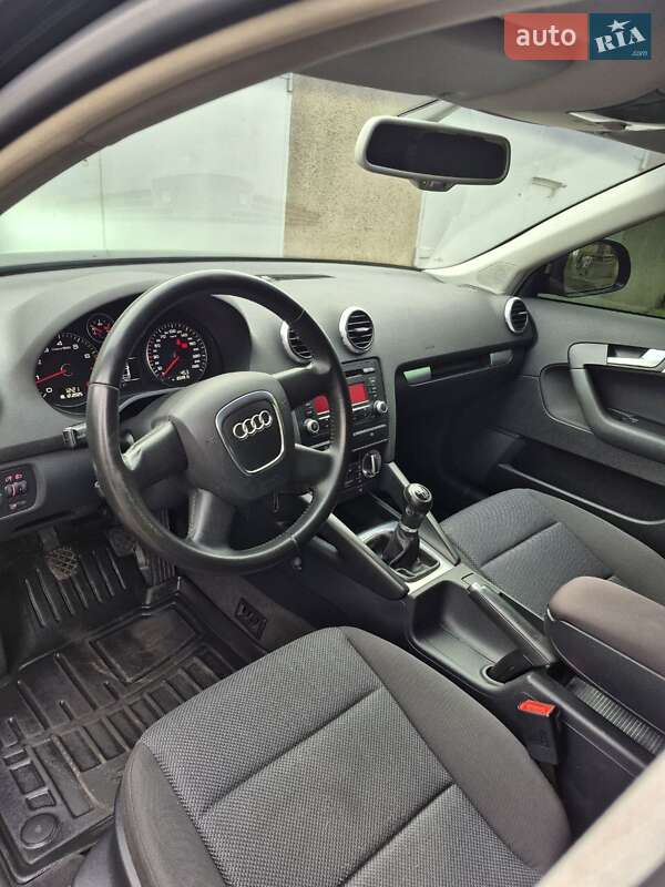 Хэтчбек Audi A3 2009 в Кривом Роге фото 11 Хэтчбек Audi A3 2009 в Кривом Роге