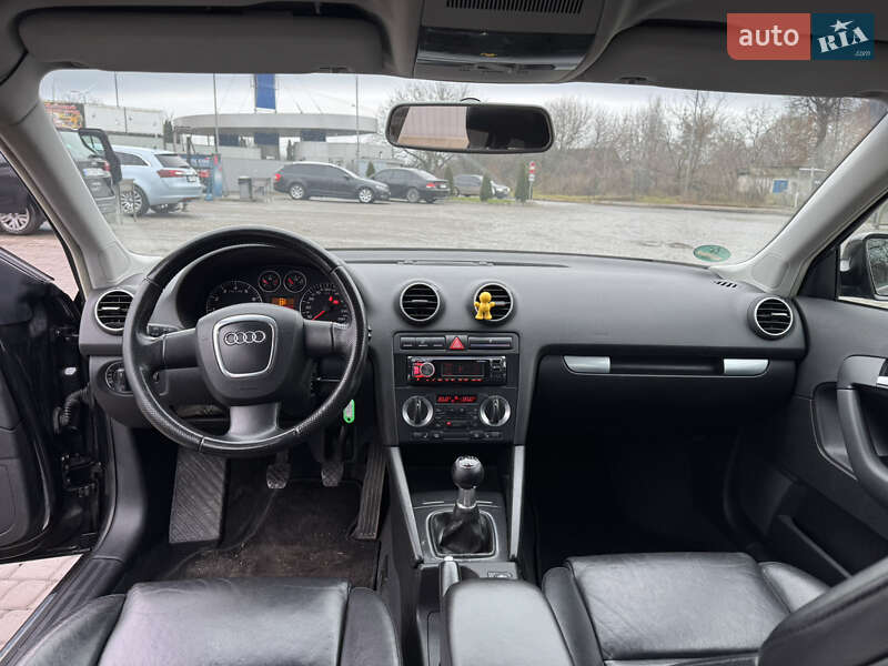 Хэтчбек Audi A3 2005 в Староконстантинове