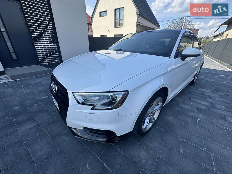 Седан Audi A3 2017 в Коломые