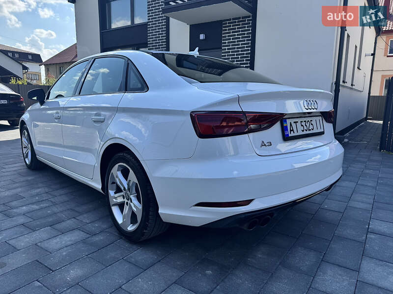 Седан Audi A3 2017 в Коломые