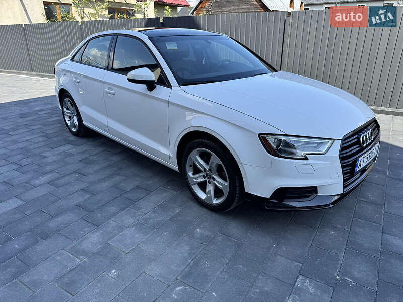 Седан Audi A3 2017 в Коломые