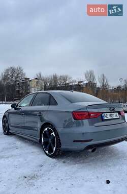 Седан Audi A3 2016 в Запоріжжі
