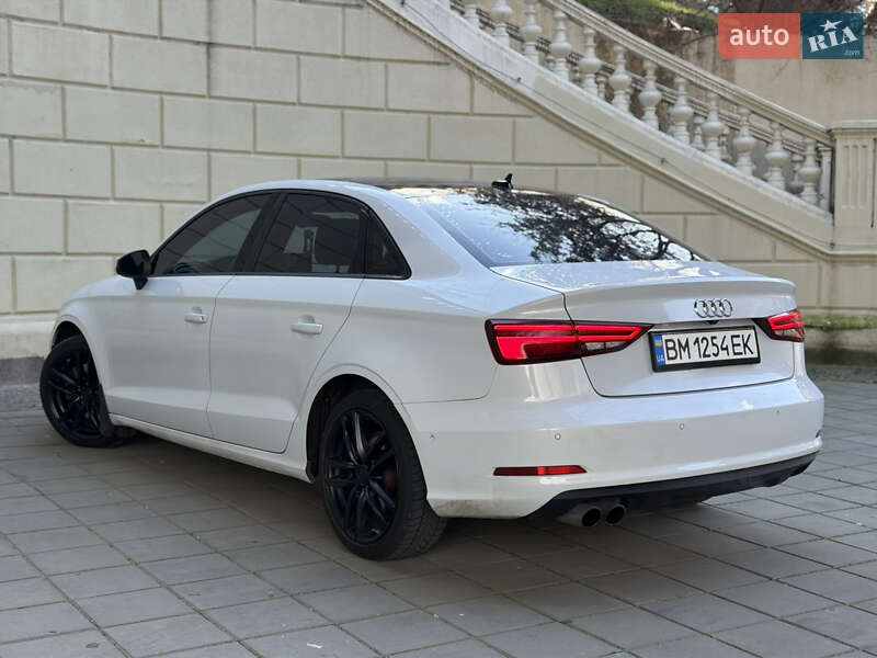 Седан Audi A3 2014 в Одесі