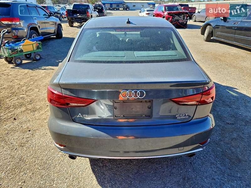 Седан Audi A3 2016 в Львове