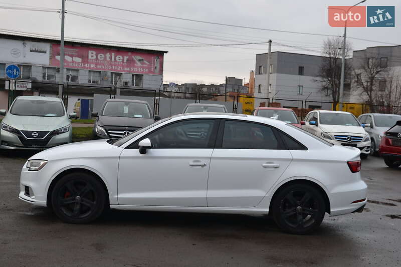 Седан Audi A3 2017 в Луцке