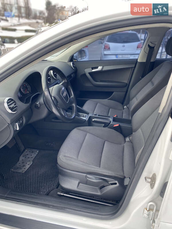 Хэтчбек Audi A3 2012 в Белой Церкви