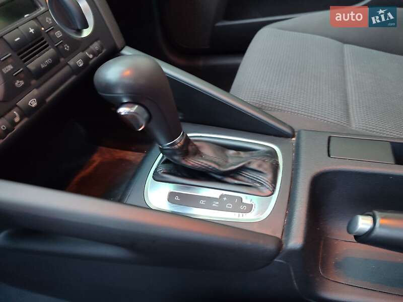 Хэтчбек Audi A3 2006 в Черновцах