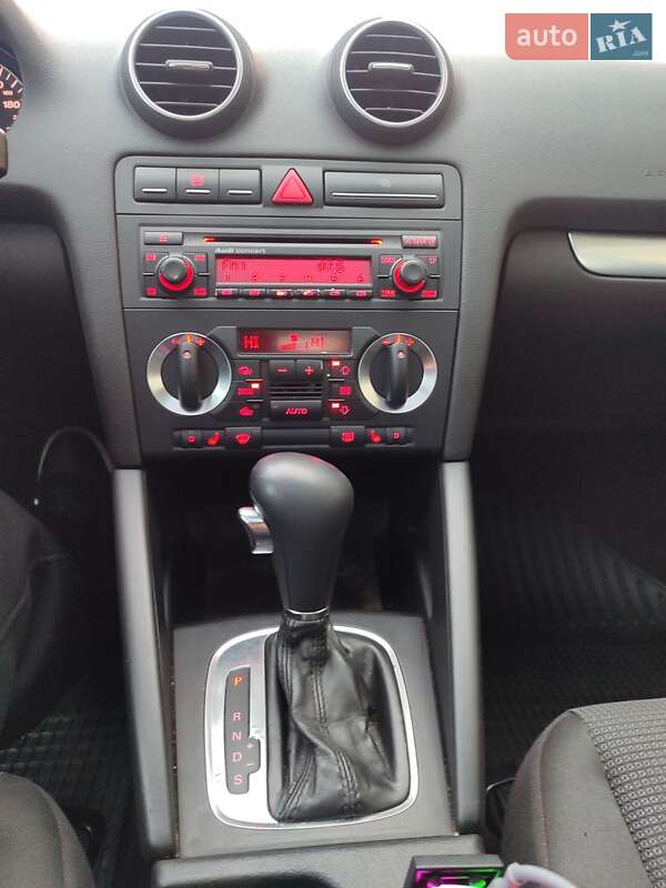 Хэтчбек Audi A3 2006 в Черновцах