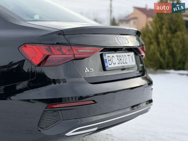 Седан Audi A3 2023 в Львове