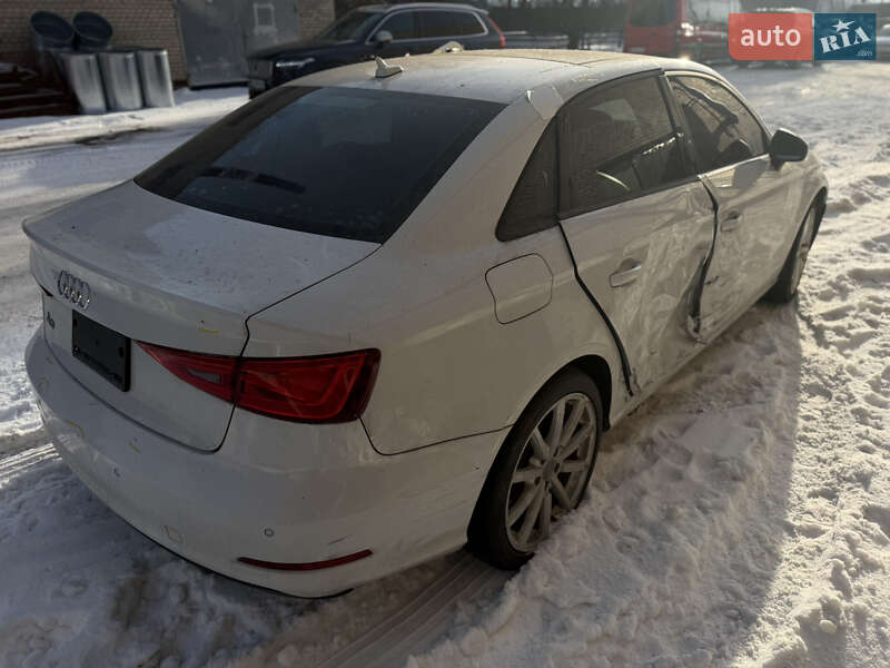 Седан Audi A3 2015 в Хмельницком