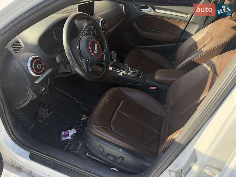 Седан Audi A3 2015 в Хмельницком