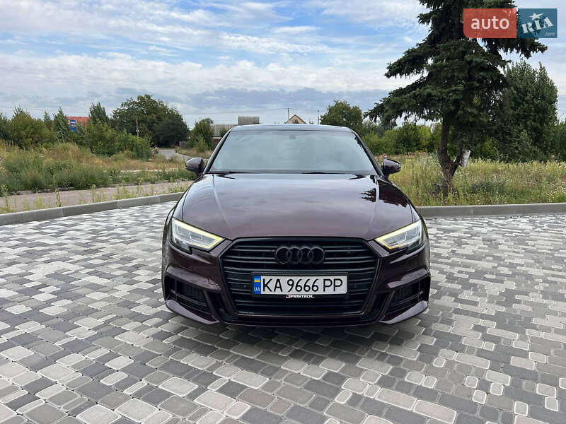 Седан Audi A3 2014 в Киеве
